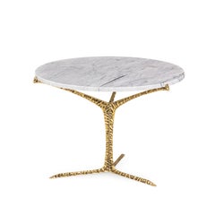 Table basse moyenne Alentejo en laiton de Carrare, InsidherLand de Joana Santos Barbosa