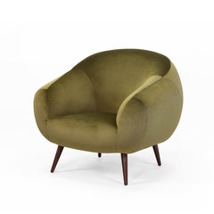 Mid-Century Modern dark green velvet & oak Niemeyer lounge chair by InsidherLand