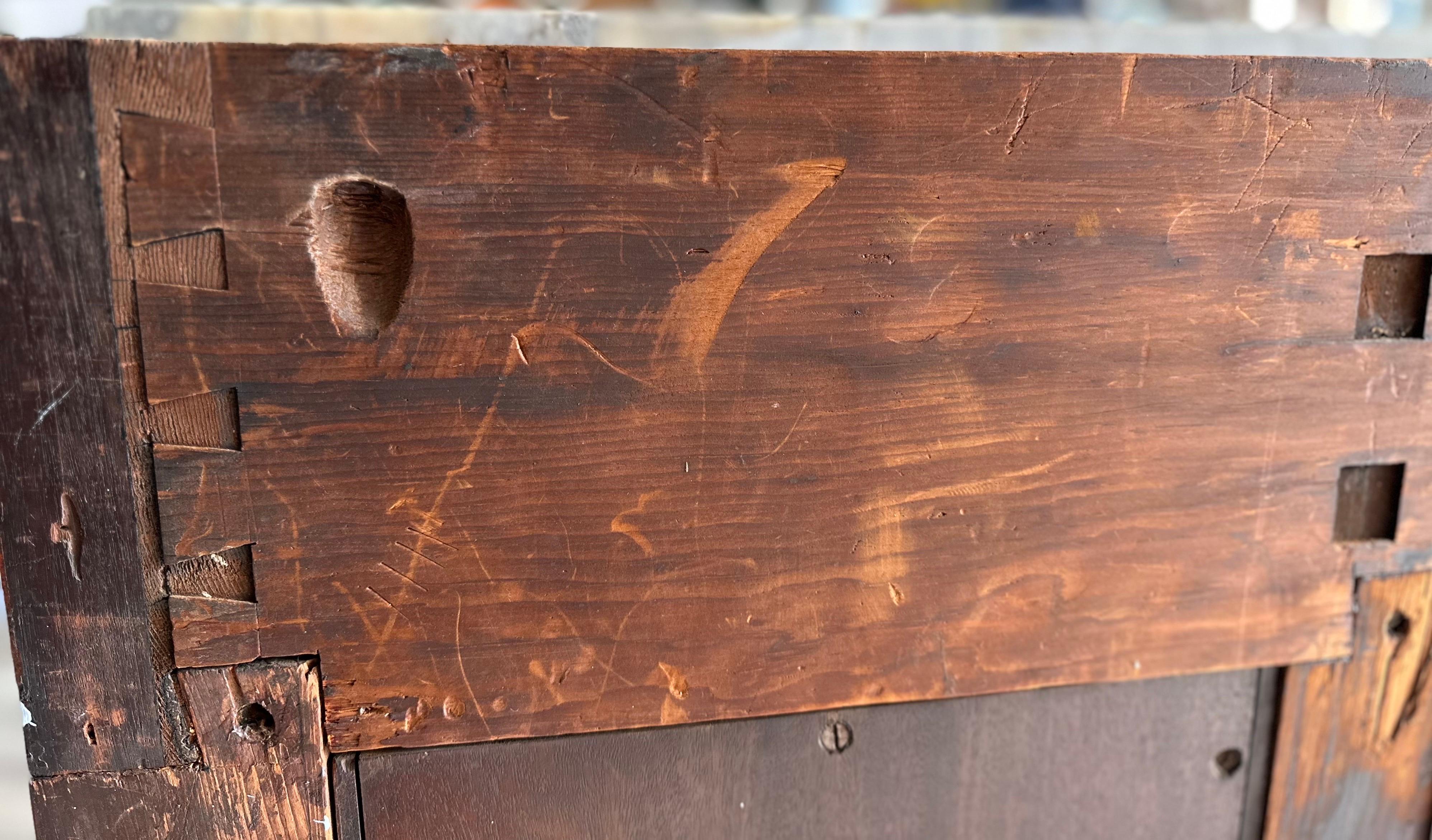 1820’s Federal Empire Marble Top Sideboard For Sale 5