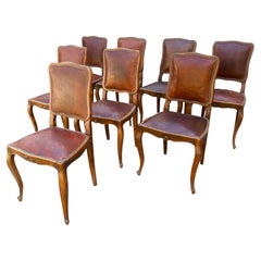 Elegante Conjunto de Ocho Antiguas Sillas de Comedor Francesas Luis XV de Finales del Siglo XIX