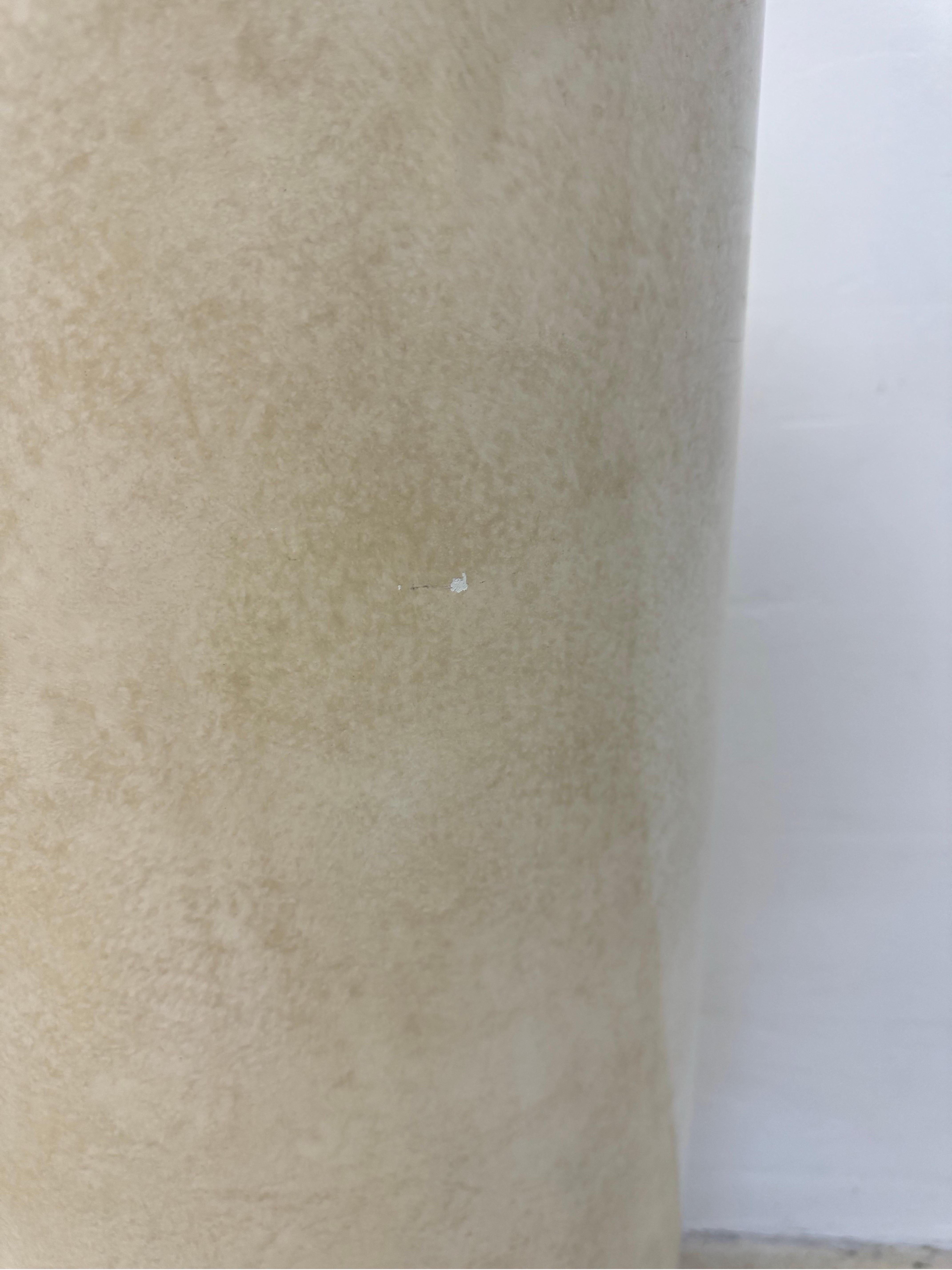 Lampada da tavolo a piedistallo laccata del metà del secolo scorso con piano acilico in vendita 4