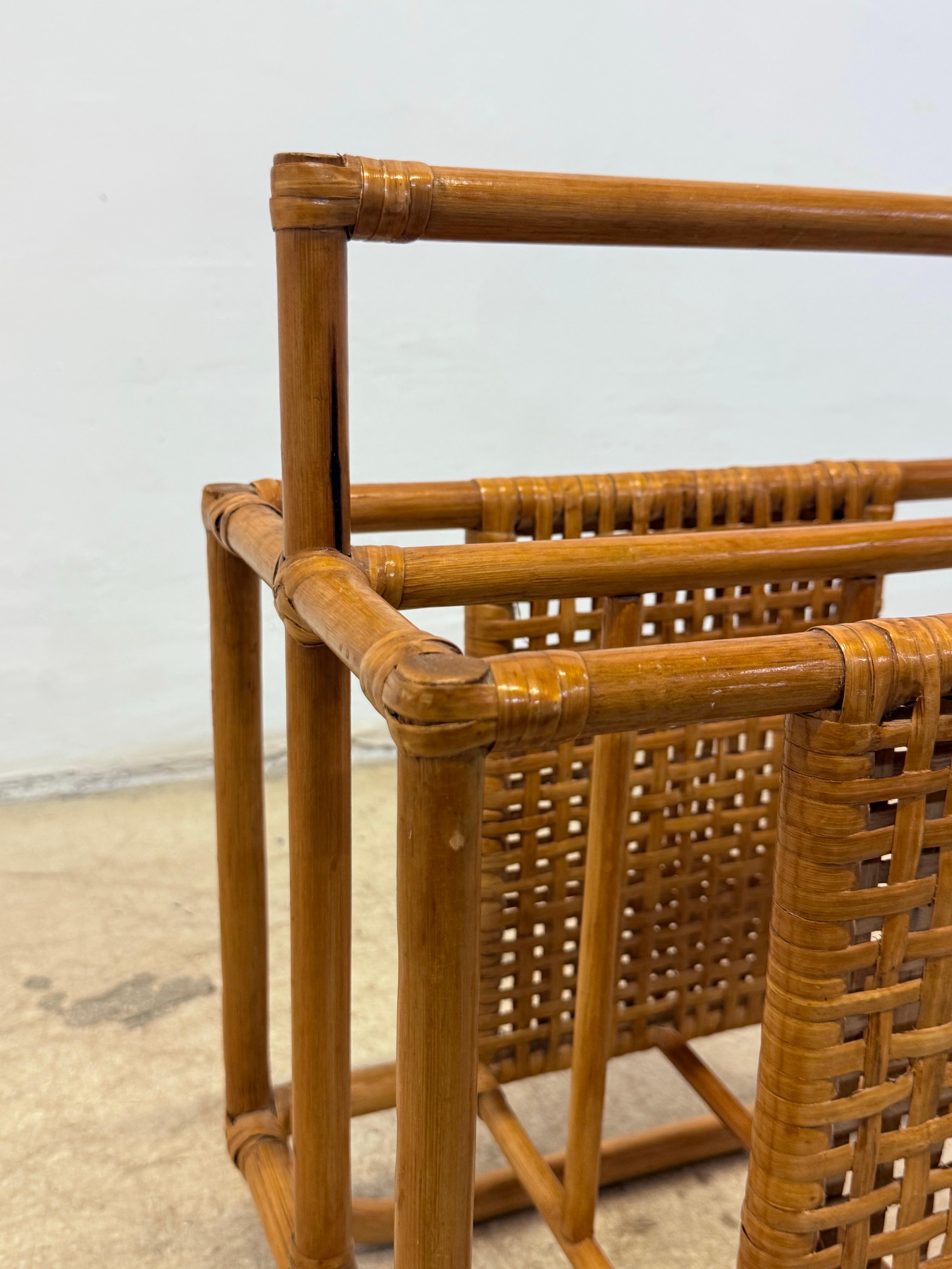 Rattan Portariviste di metà secolo in bambù e rattan, anni '70 in vendita