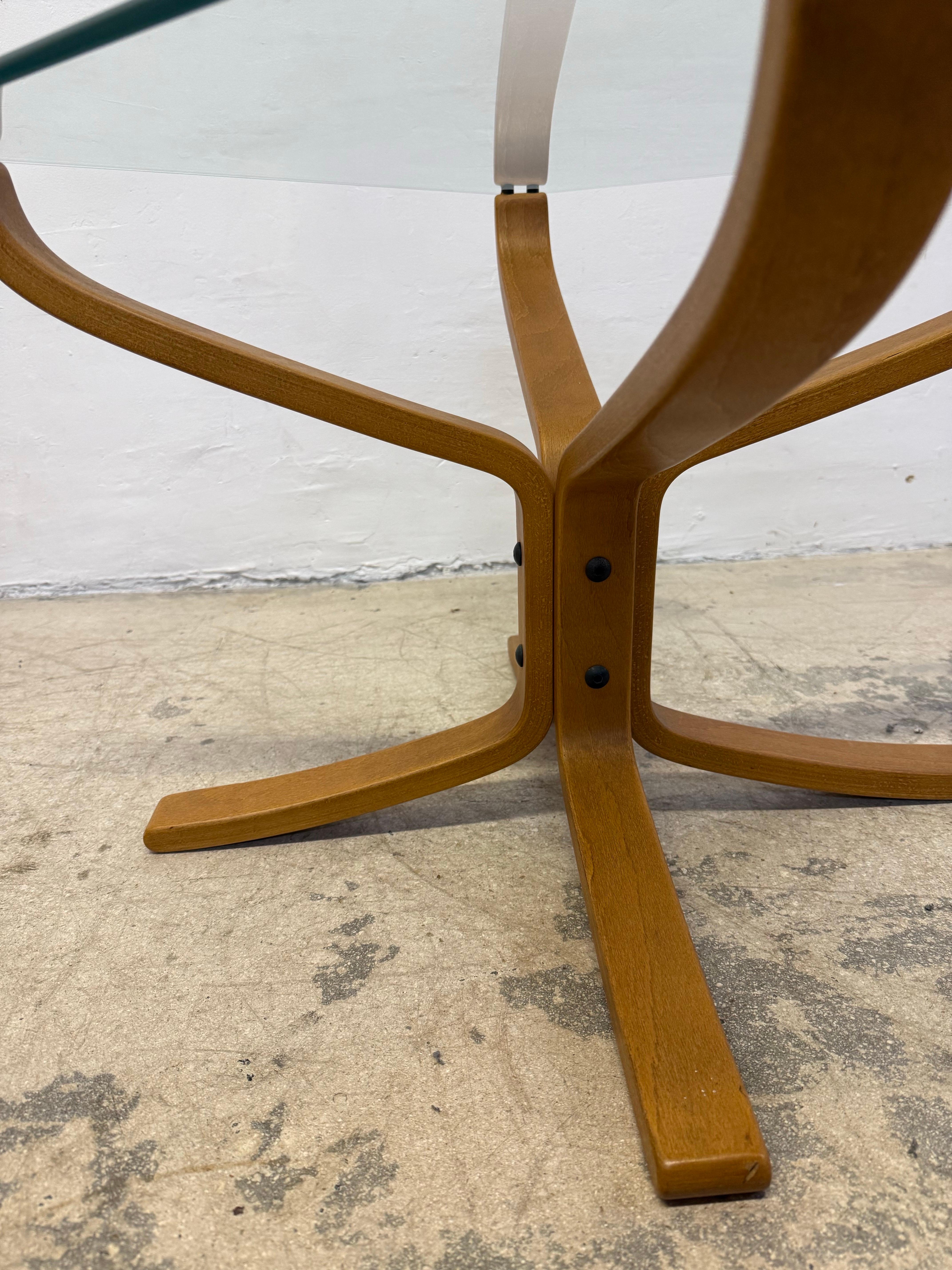 Sigurd Ressell Falcon End Tables for Vatne Møbler - a Pair For Sale 5
