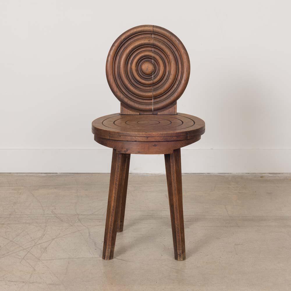 Sedia francese in legno intagliato degli anni '40 di Charles Dudouyt In condizioni buone in vendita a Los Angeles, CA