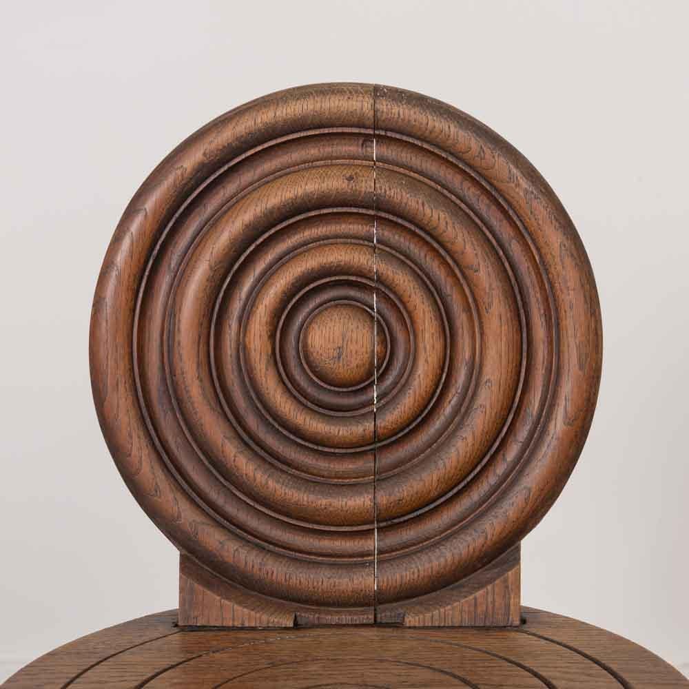 Sedia francese in legno intagliato degli anni '40 di Charles Dudouyt in vendita 4