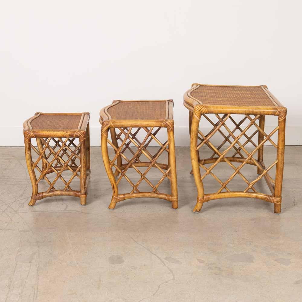 1960s French Rattan Nesting Tables, Set of 3 For Sale 7