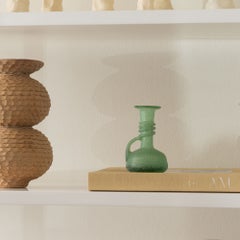 Kleine italienische Scavo-Blumenvase