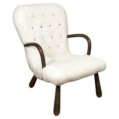 Chaise Clam Philip Arctander en peau de mouton par Vik & Blindheim