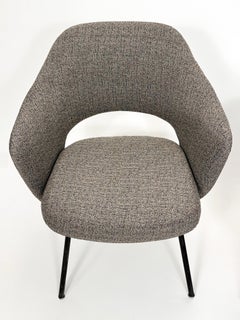 Eero Saarinen Model 71 Executive Armchairs for Knoll, Pair
