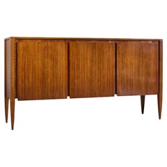 Gio Ponti per Singer and Sons Armadio in noce modello 2160 di metà secolo