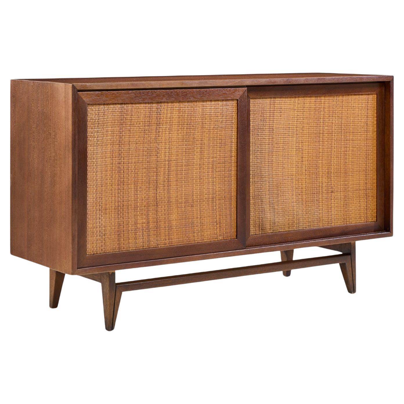 John Keal per Brown Saltman Mid-Century Cane Lowboy in vendita