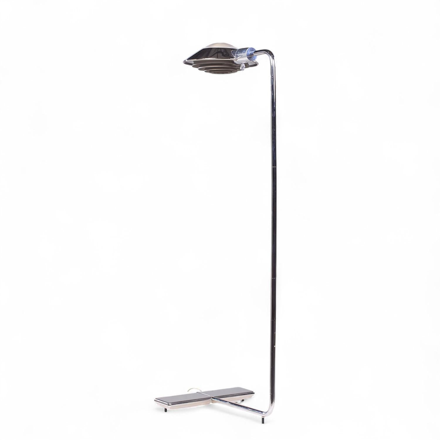 Cedric Hartman Mid Century Chrome Floor Lamp In Good Condition For Sale In Countryside, IL