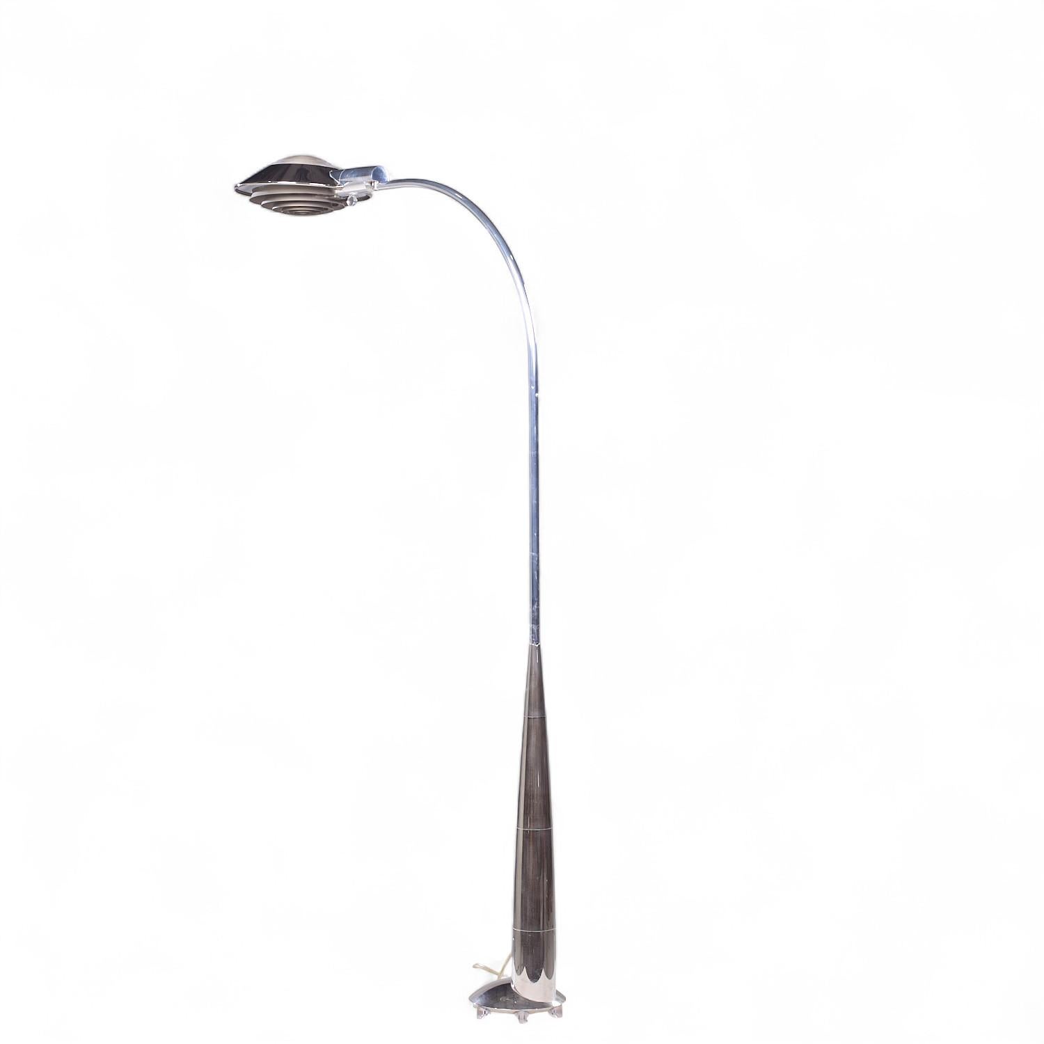 Cedric Hartman Mid Century Chrome Floor Lamp In Good Condition For Sale In Countryside, IL