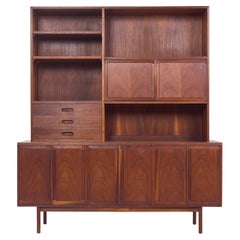 Jack Cartwright para Founders Credenza y conejera de nogal de mediados de siglo