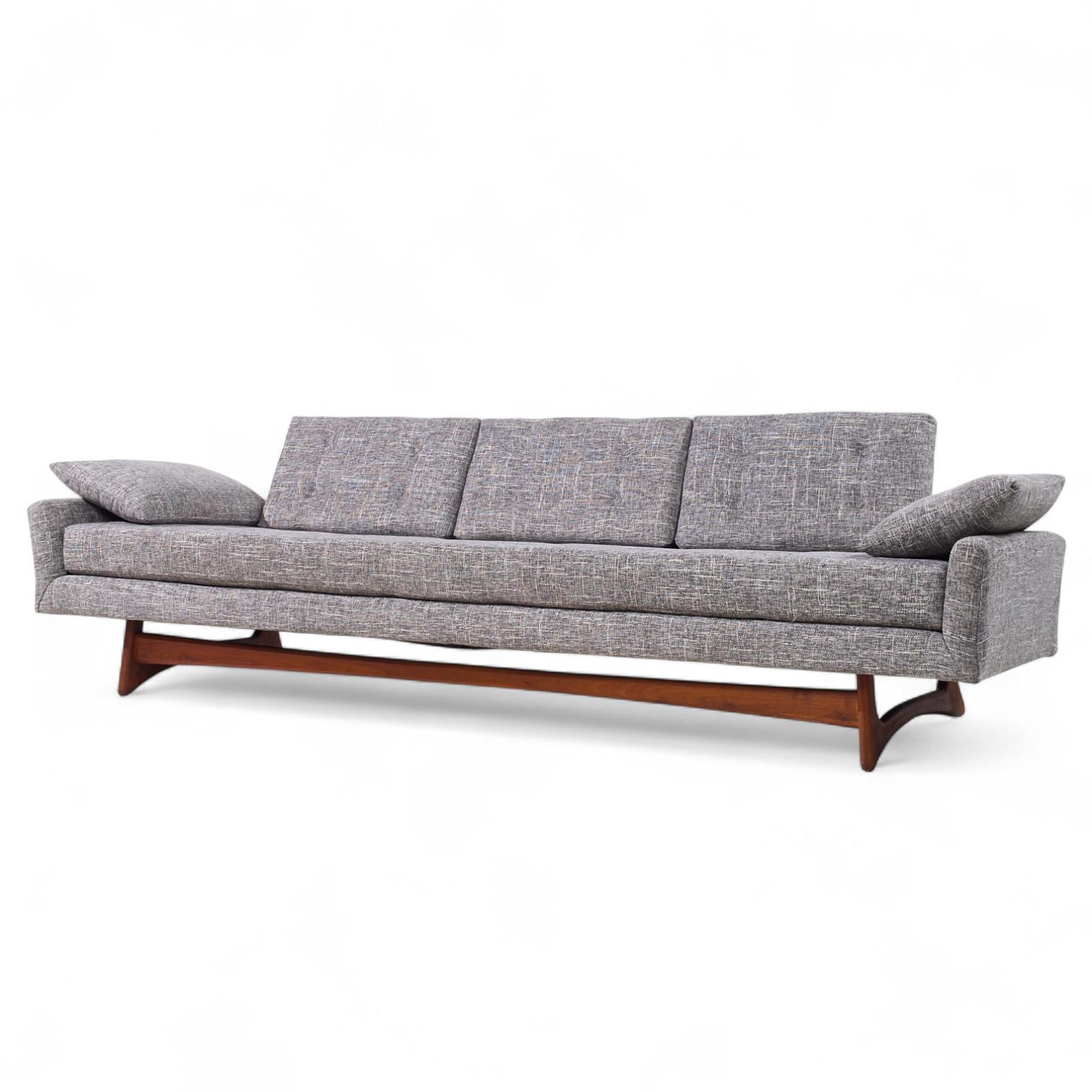 Adrian Pearsall für Craft Associates Gondola Sofa aus Nussbaumholz aus der Mitte des Jahrhunderts (Moderne der Mitte des Jahrhunderts) im Angebot