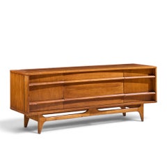 Young Manufacturing Mid Century Walnut Curved Credenza and Hutch