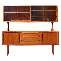 Credenza y conejera de teca danesa de mediados de siglo Hos Wulff