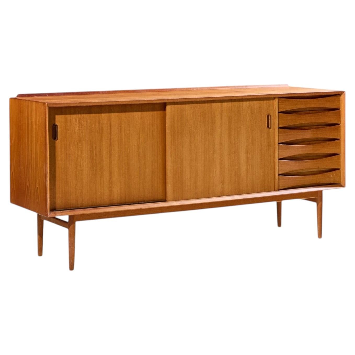 Arne Vodder for Sibast PD29 Mid Century Danish Teak Credenza For Sale