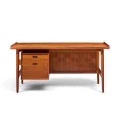 Bureau de direction en teck danois « Mid Century » de Sibast, conçu par Arne Vodder