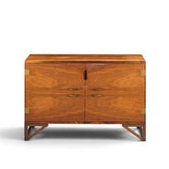 Svend Langkilde für Langkilde Møbler: Schrank aus Palisander und Teakholz im Mid-Century-Stil