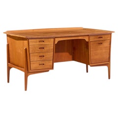 Svend Madsen for Sigurd Hansen Mid Century Danish Teak Desk