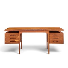 Scrivania da ufficio in teak danese in stile Mid-Century di Peter Hvidt