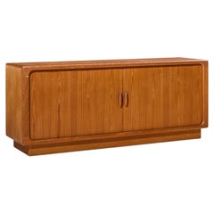 Dyrlund Mid Century Danish Teak Tambour Tür Credenza