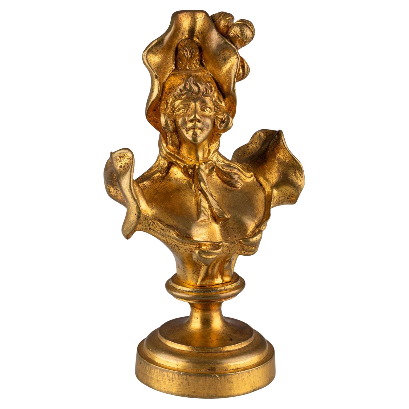 Antica scultura continentale in bronzo dorato e oro con figura di busto femminile