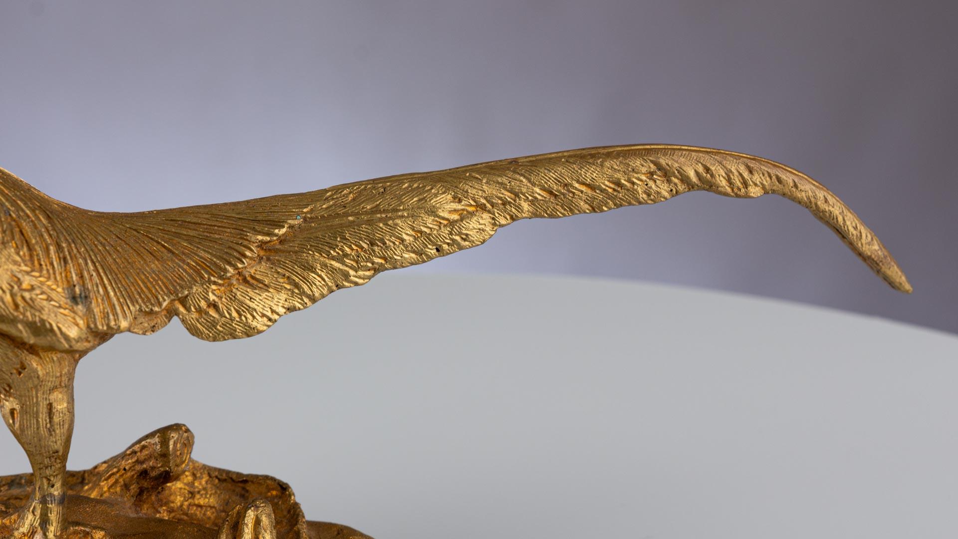 Scultura di uccello in bronzo dorato Ormolu francese del XIX secolo Fagiano in vendita 5