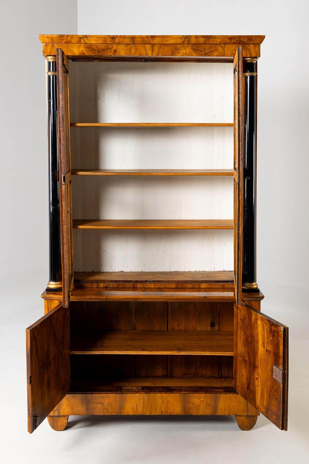 19th Century German Biedermeier Bookcase with Columns, Walnut, circa 1825 For Sale 8