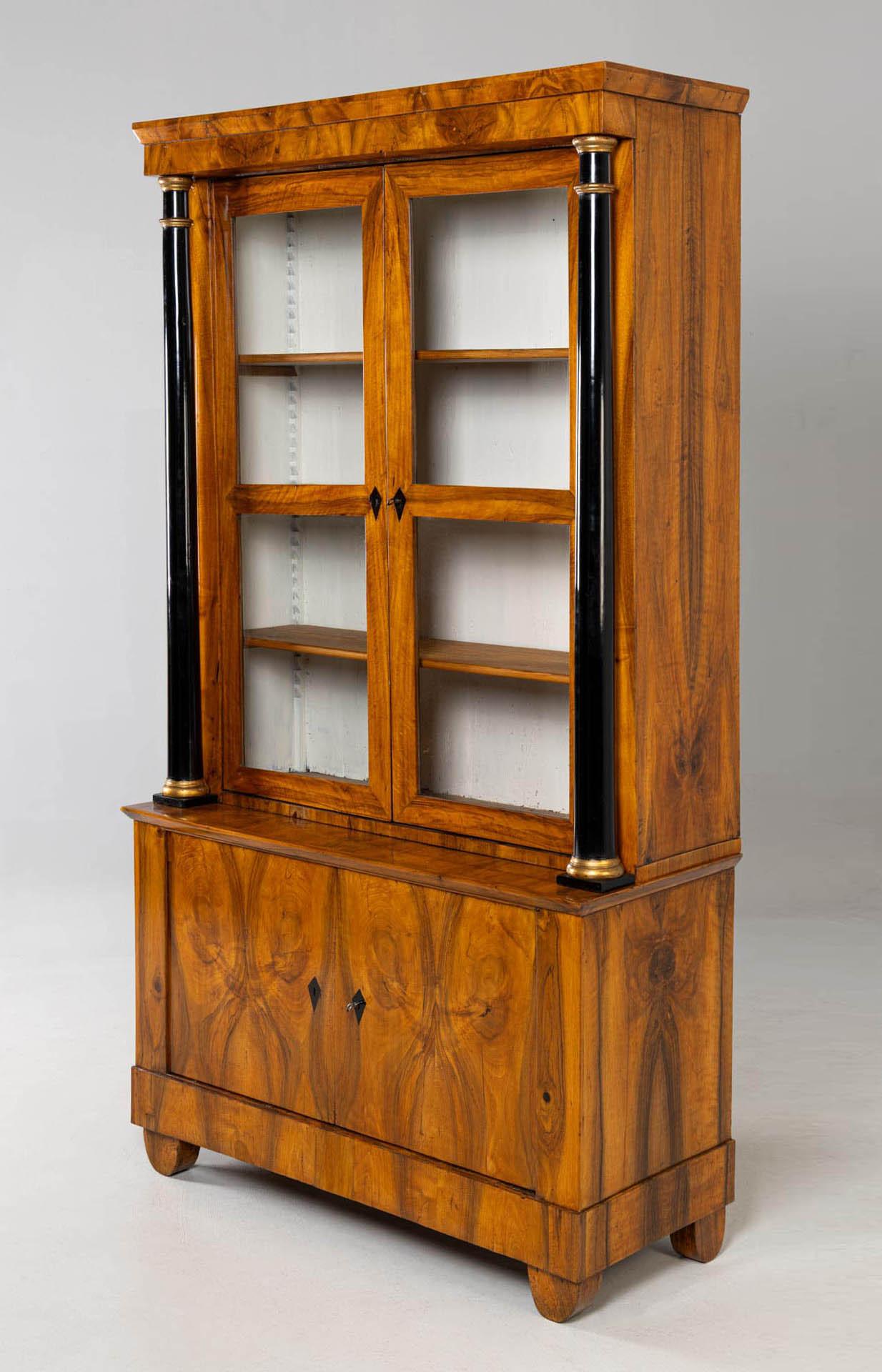 19th Century German Biedermeier Bookcase with Columns, Walnut, circa 1825 For Sale 1