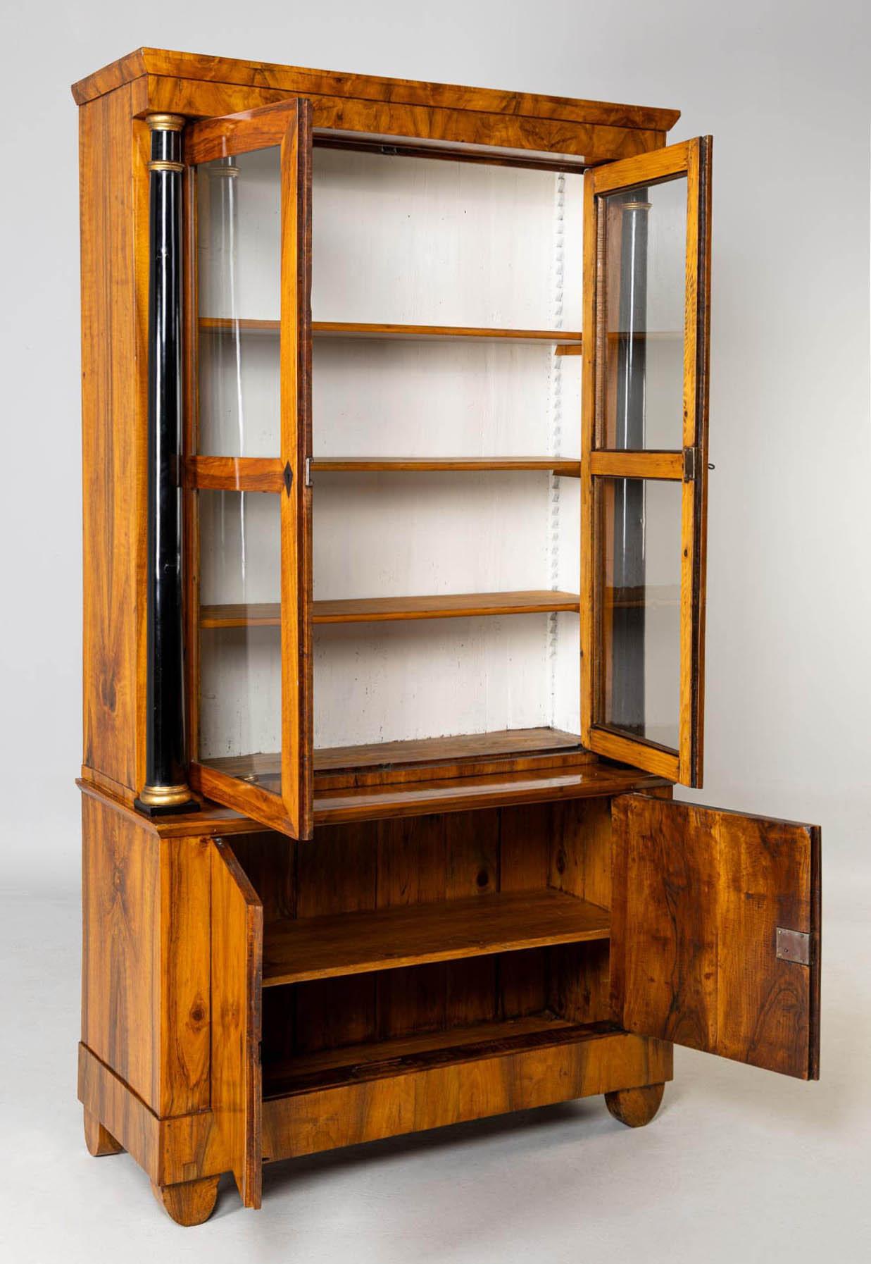 19th Century German Biedermeier Bookcase with Columns, Walnut, circa 1825 For Sale 6