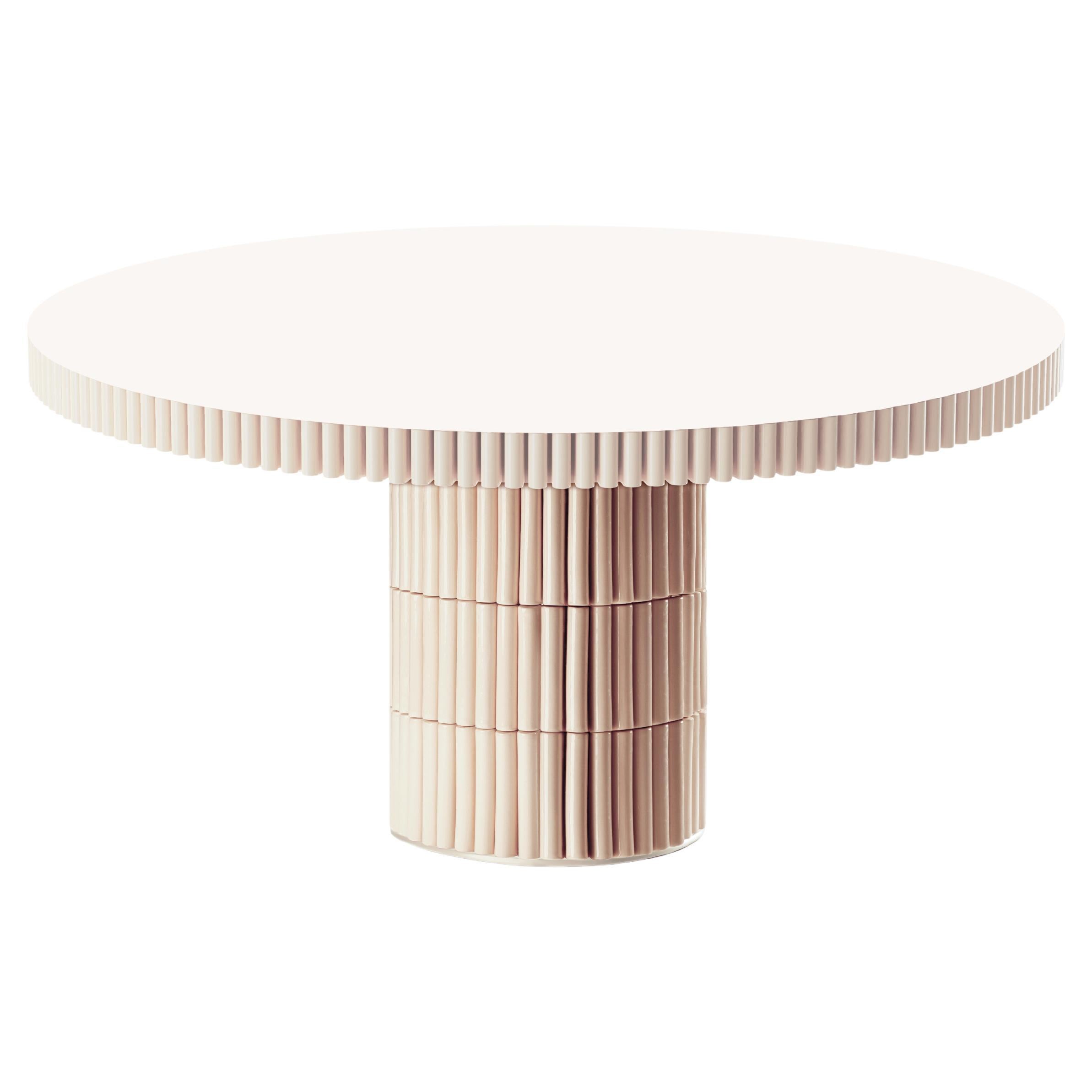 Nouveautés et articles sur mesure Dining Room Tables