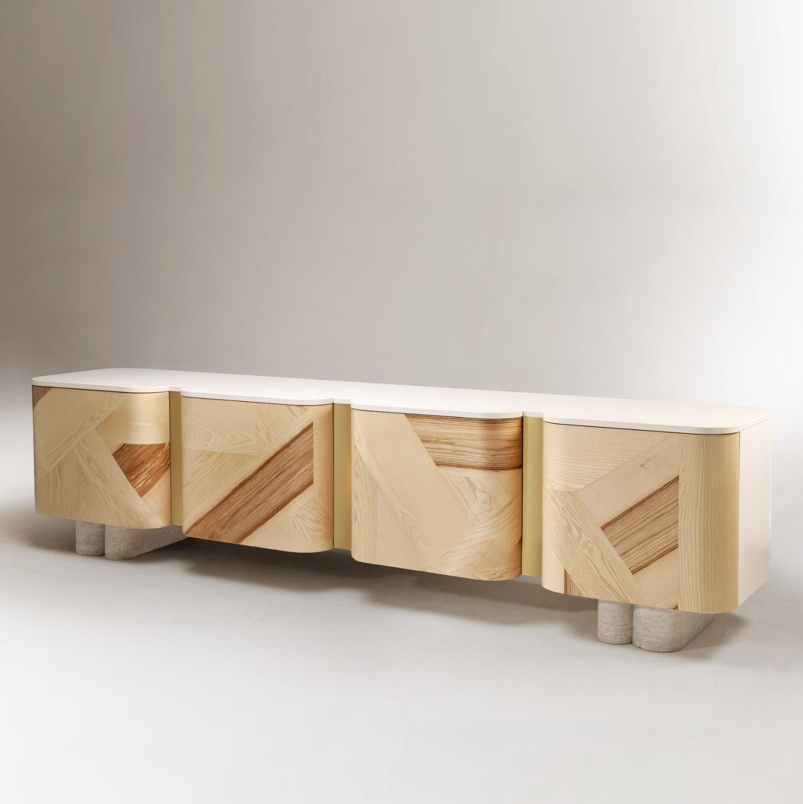 Lacquered DOOQ! NEW! Kisho Tv Bench For Sale