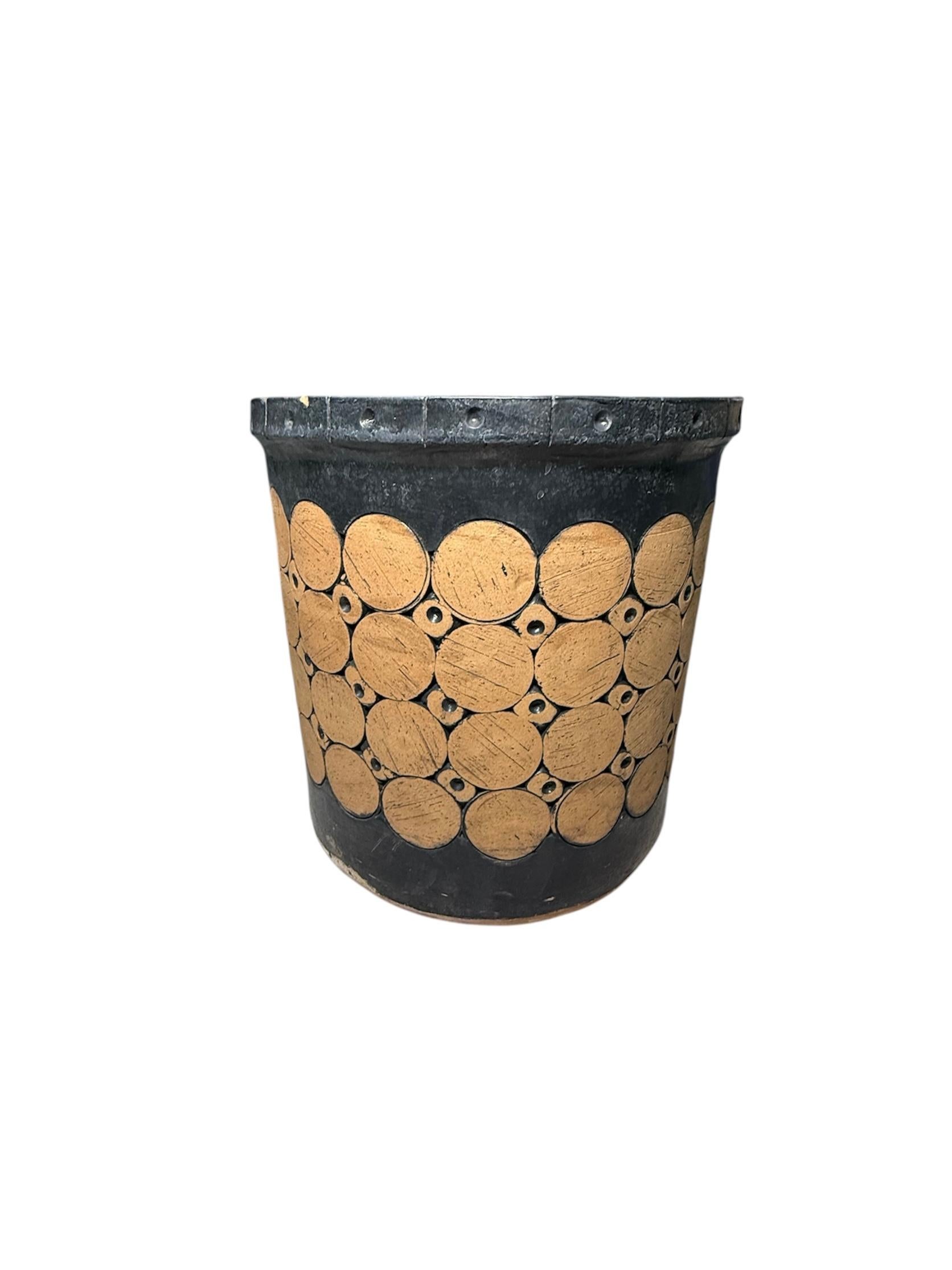 Vaso rotondo pesante in gres portoricano Isla Del Sol in vendita 2