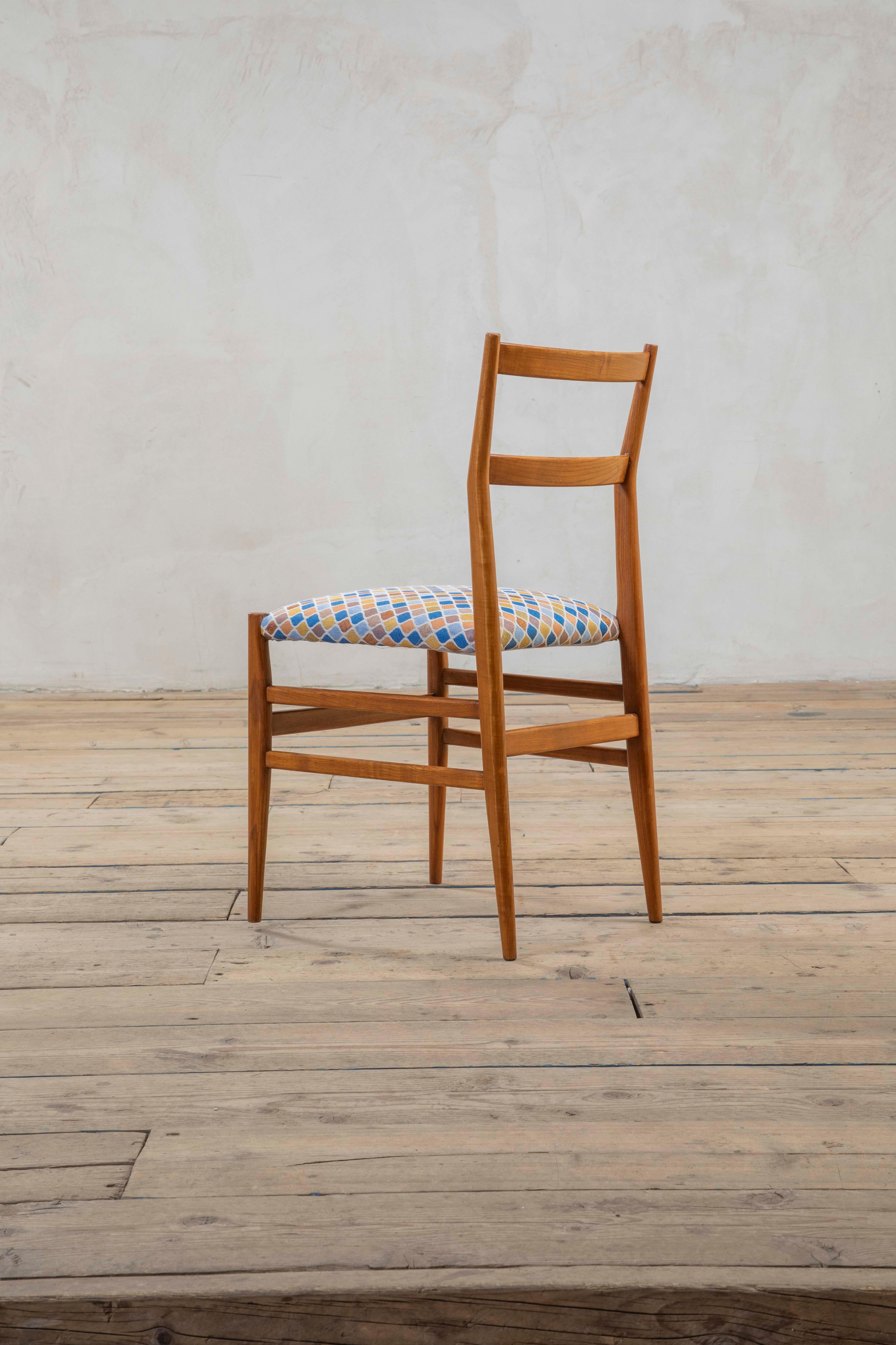 20e siècle, Gio Ponti for Cassina Set of 8 Chairs mod. Leggera en vente 5