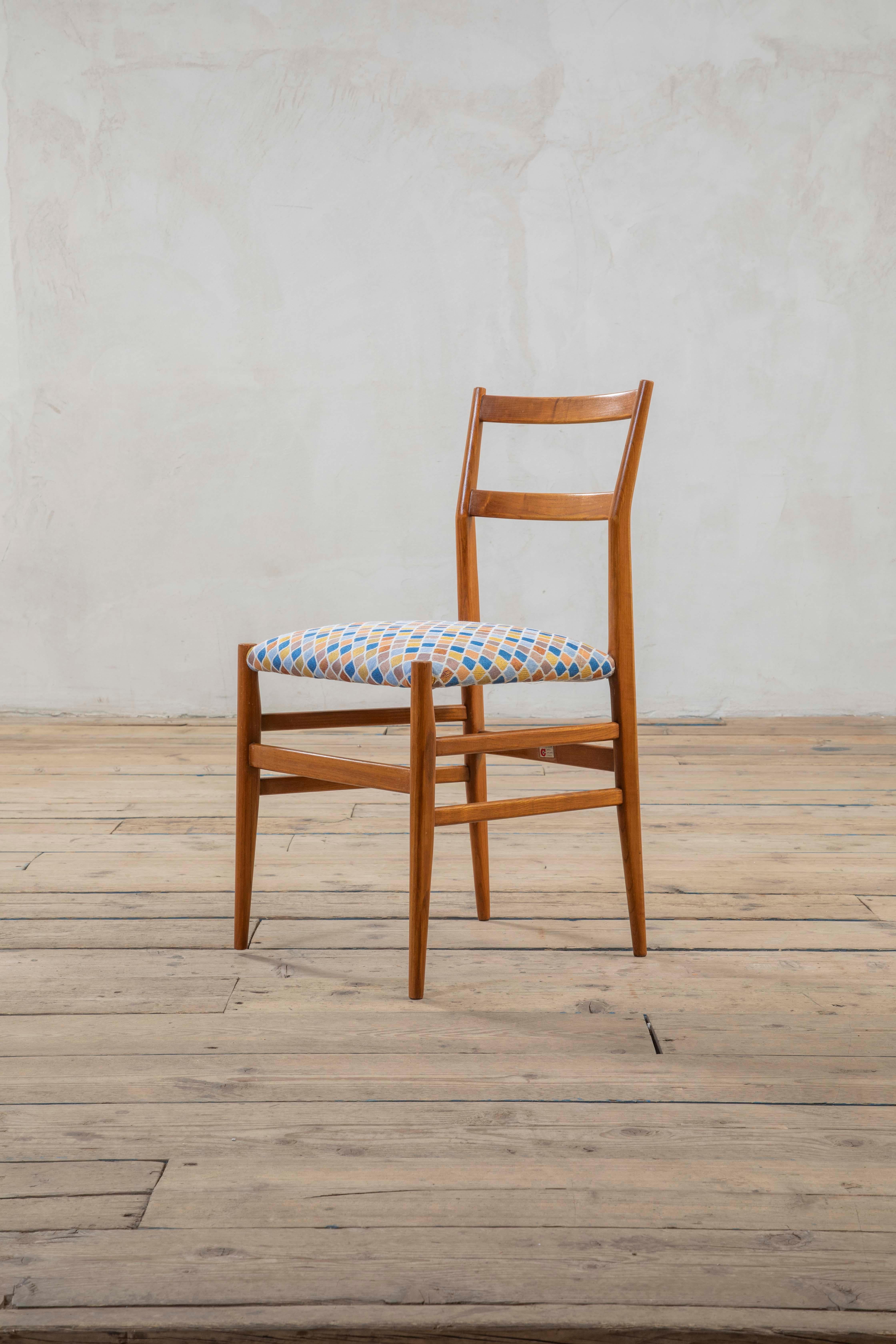 20e siècle, Gio Ponti for Cassina Set of 8 Chairs mod. Leggera en vente 4