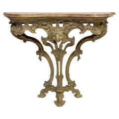 Konsolentisch aus geschnitztem Kiefernholz mit roter Marmorplatte