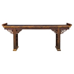 Table d'autel ou console chinoise monumentale en bois d'élan sculpté du 19e siècle