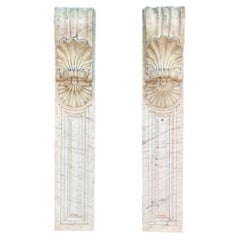 Corbelli architettonici antichi italiani in marmo scolpito in stile neoclassico - Coppia