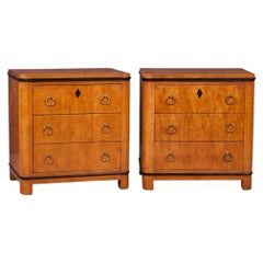 Paire de tables d'appoint en érable de style Biedermeier du milieu du siècle, National Mt. Airy