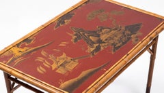 Mesa auxiliar de estilo chinoiserie victoriano con lacado rojo «bambú quemado»