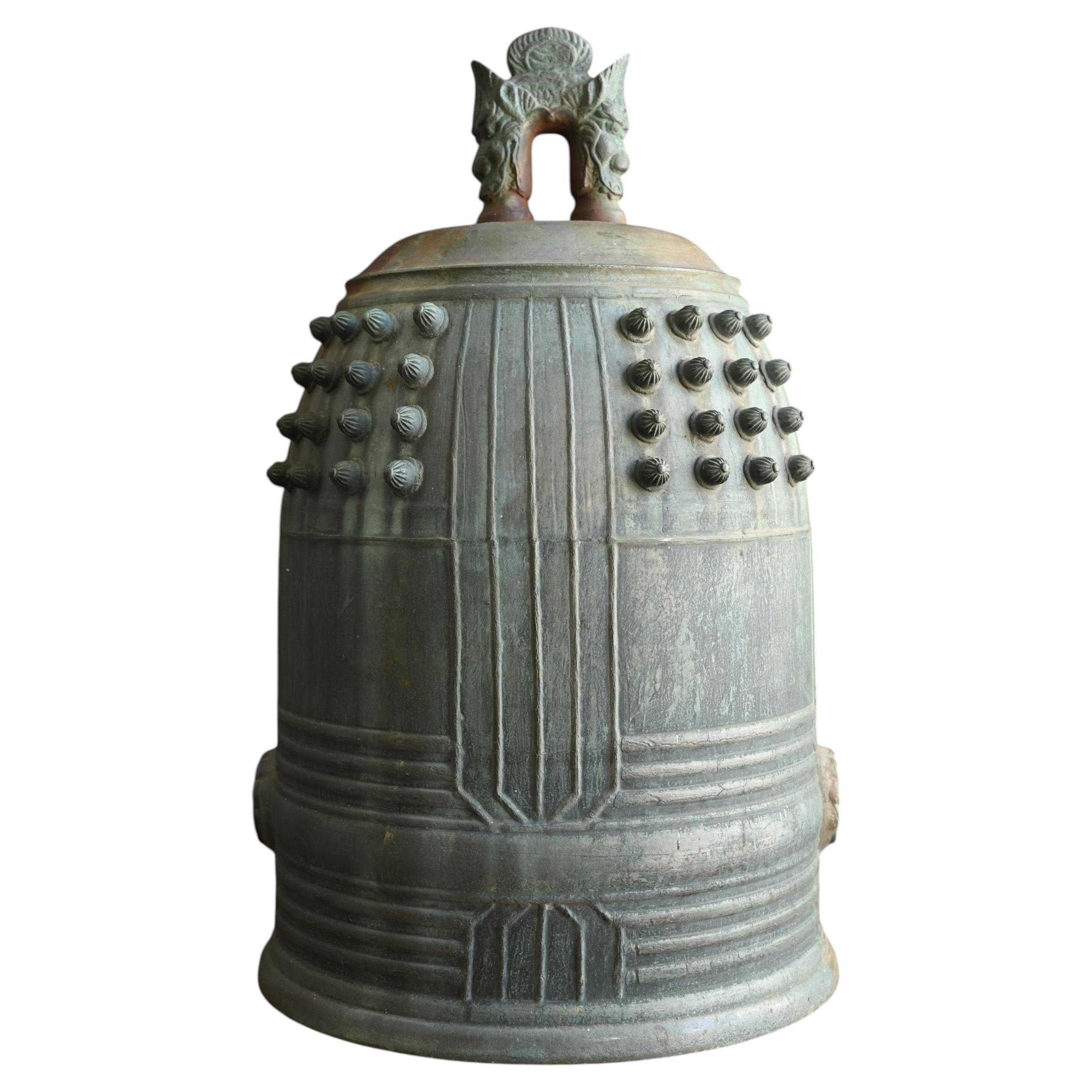 Antique Japanese bronze temple-style bell / Taisho-Showa / Hanging bell, patina