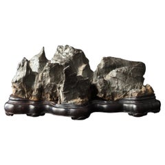 Japanese suiseki viewing small stone / Furuya-ishi / Mountain landscape