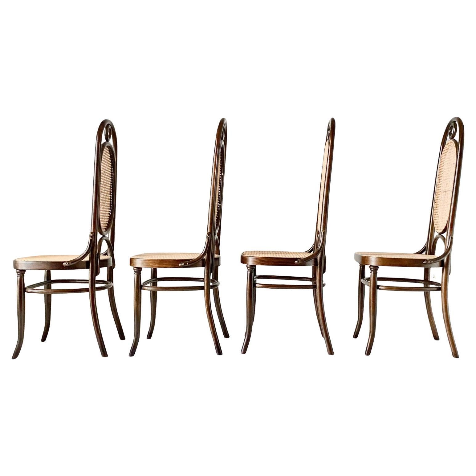 Austrian Ensemble de 4 chaises de salle à manger Thonet Modèle 17 en vente