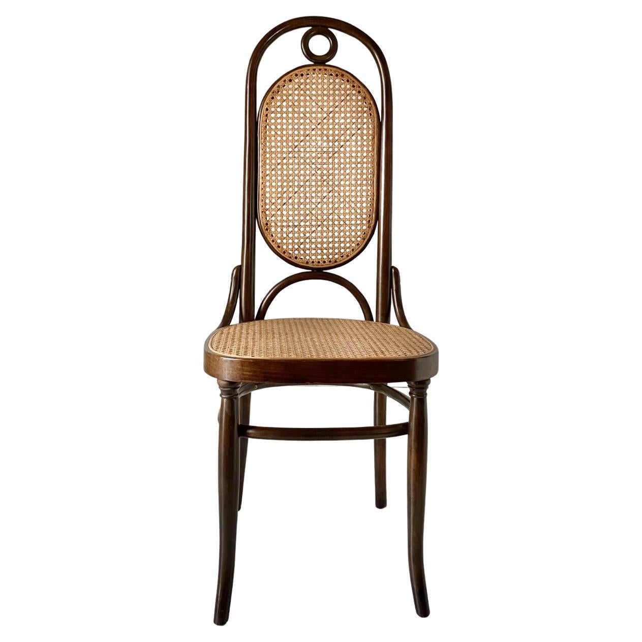 Bois cintré Ensemble de 4 chaises de salle à manger Thonet Modèle 17 en vente