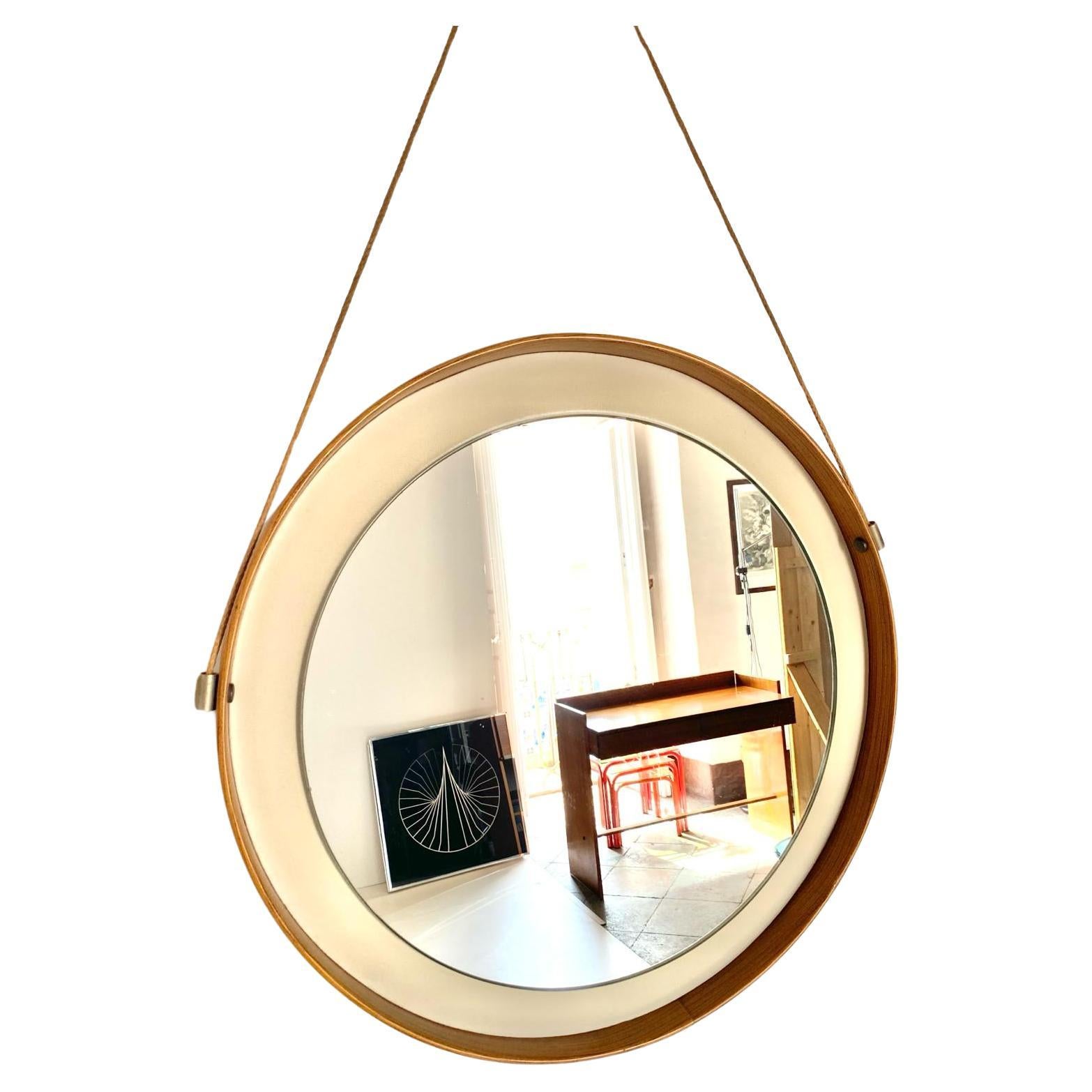 Italian Specchio rotondo con struttura in legno ed ecopelle, Italia anni 60 For Sale