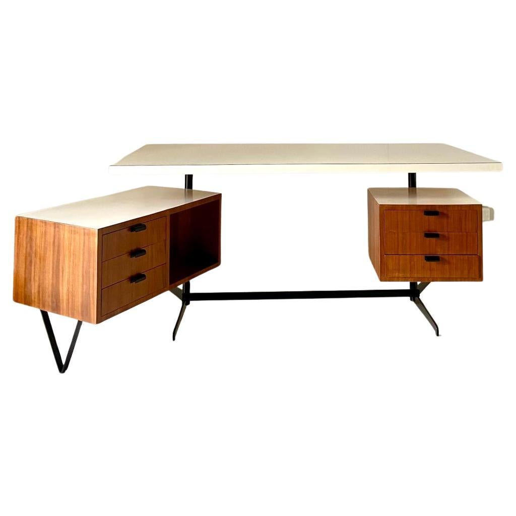 Steel Vintage office desk, Osvaldo Borsani for Tecno, Italy 1960s For Sale