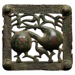 Belt plaque
