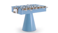 Mesa de futbolín azul claro de metal y teca, para interior y exterior, fabricada en Italia